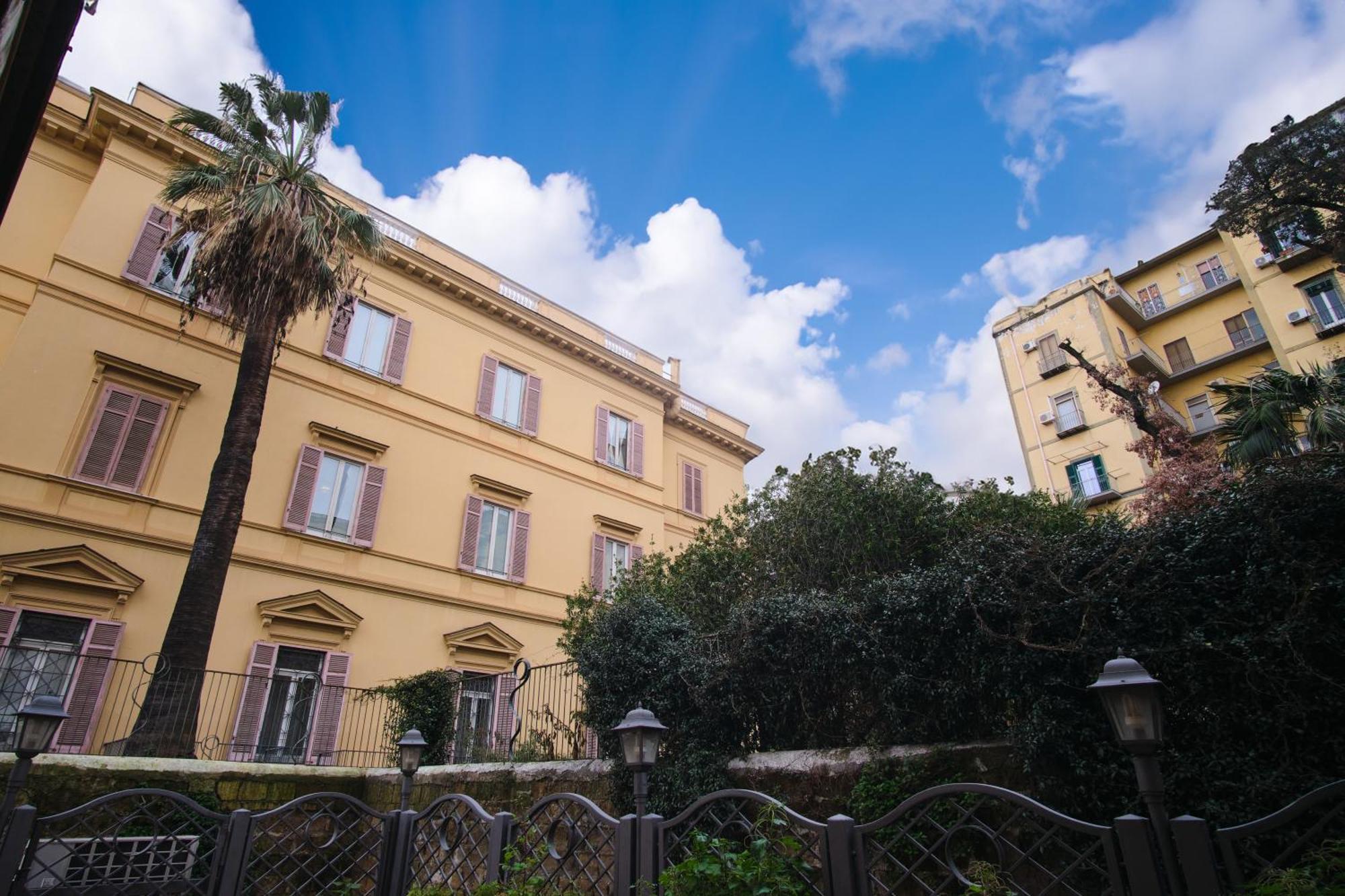 Pink Star Napoli Luxury Apartment Ngoại thất bức ảnh