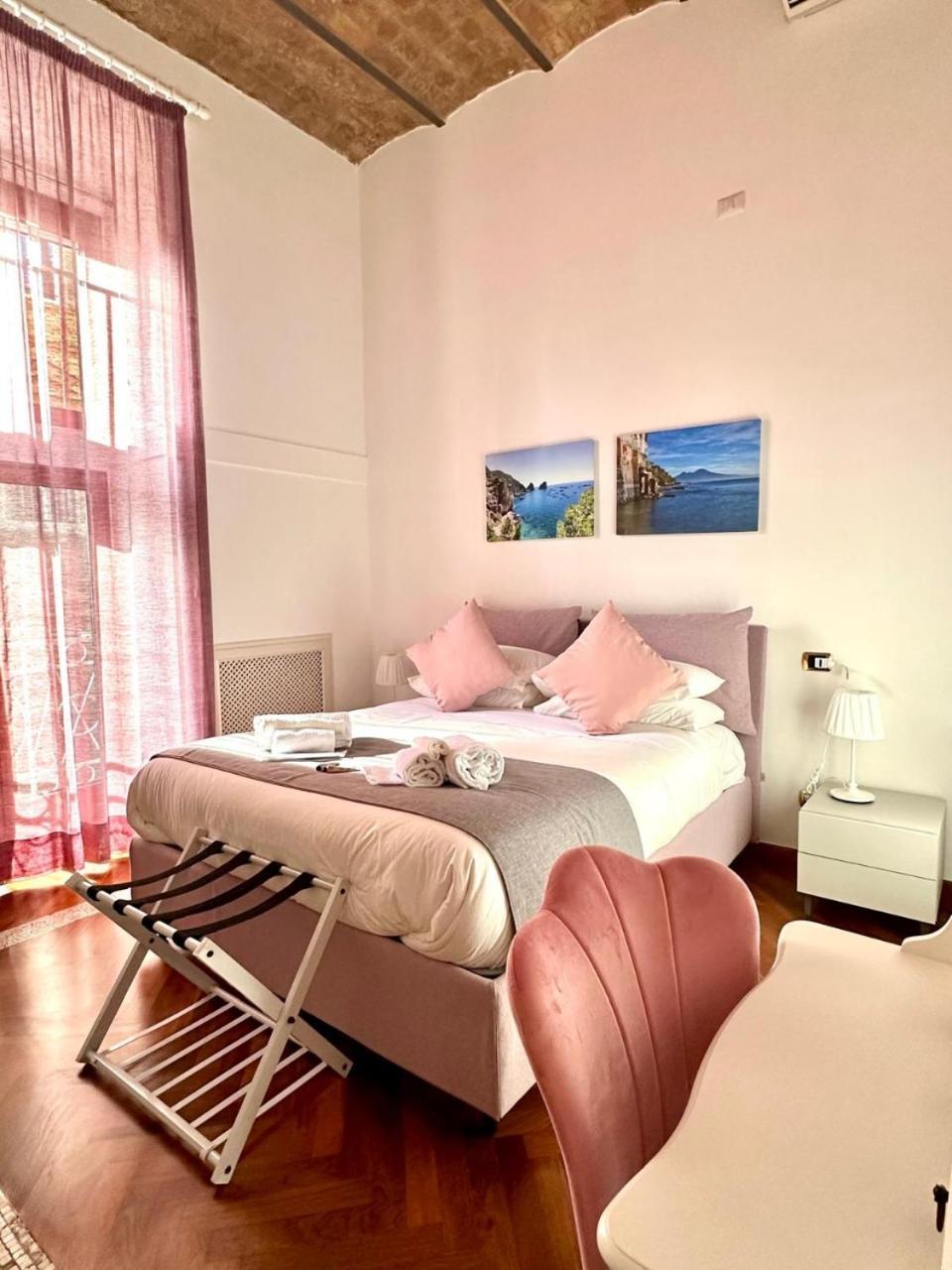 Pink Star Napoli Luxury Apartment Ngoại thất bức ảnh